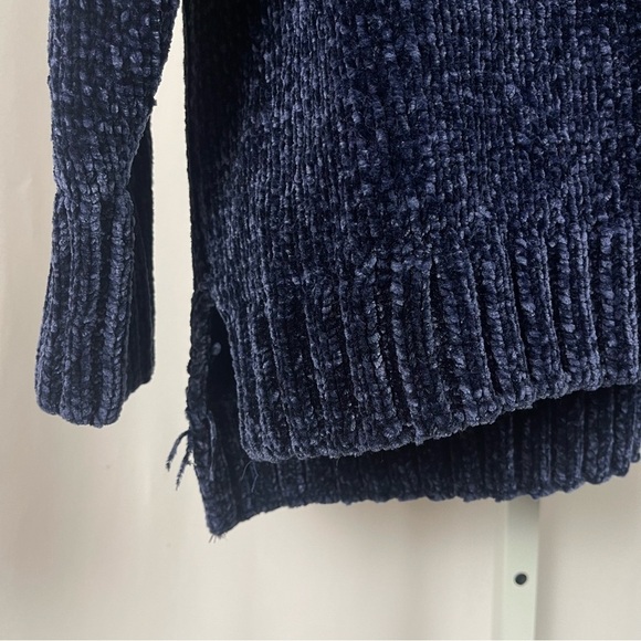 Offline by aerie Large Colorblock Crewneck Chenille Sweater Chunky Knit - Picture 5 of 10